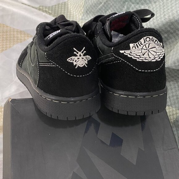 Jordan 1 Retro Low OG SP Travis Scott - Picture 2 of 9